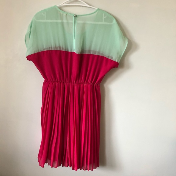 Everly Unique Spring Pleat Popsicle Mini Dress Sm - Picture 3 of 6